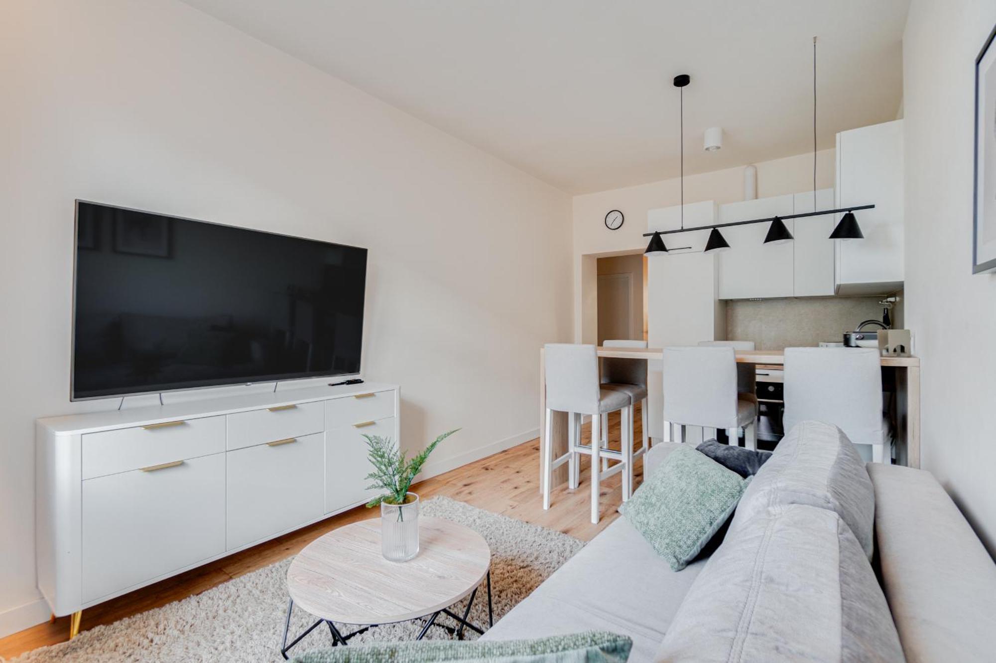 Bright Day Apartment - Self Check-In 24H, 10 Min Market Square วรอตซวาฟ ภายนอก รูปภาพ